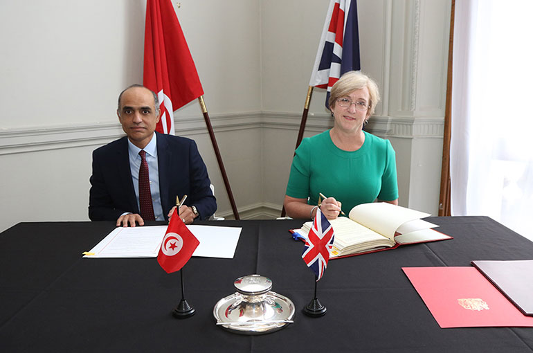 UK and Tunisia Sign Continuity Agreement